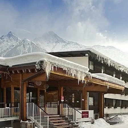 酒店 夏蒙尼布松美居酒店 4*