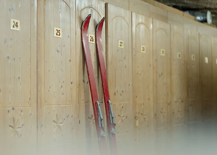 Готель Big Sky &