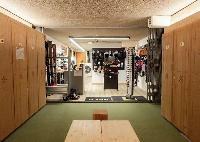 Готель Big Sky &