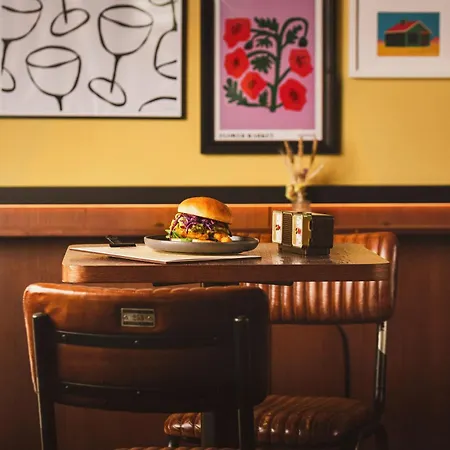 Big Sky & 4* Chamonix