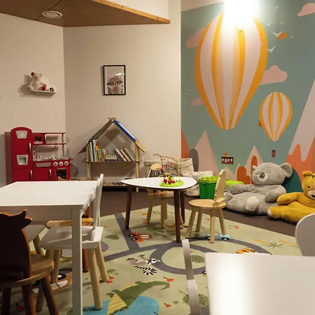 Big Sky & Hotel Chamonix